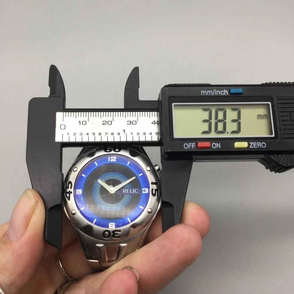 Relic ZR55048 Mens Watch 38mm Blue Circle Animation Stainless New Battery 7.5